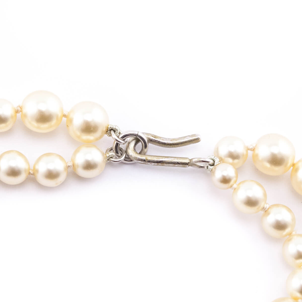 Chanel Faux Pearl CC Waist Belt - Love that Bag etc - Preowned Authentic Designer Handbags Preloved Fashions