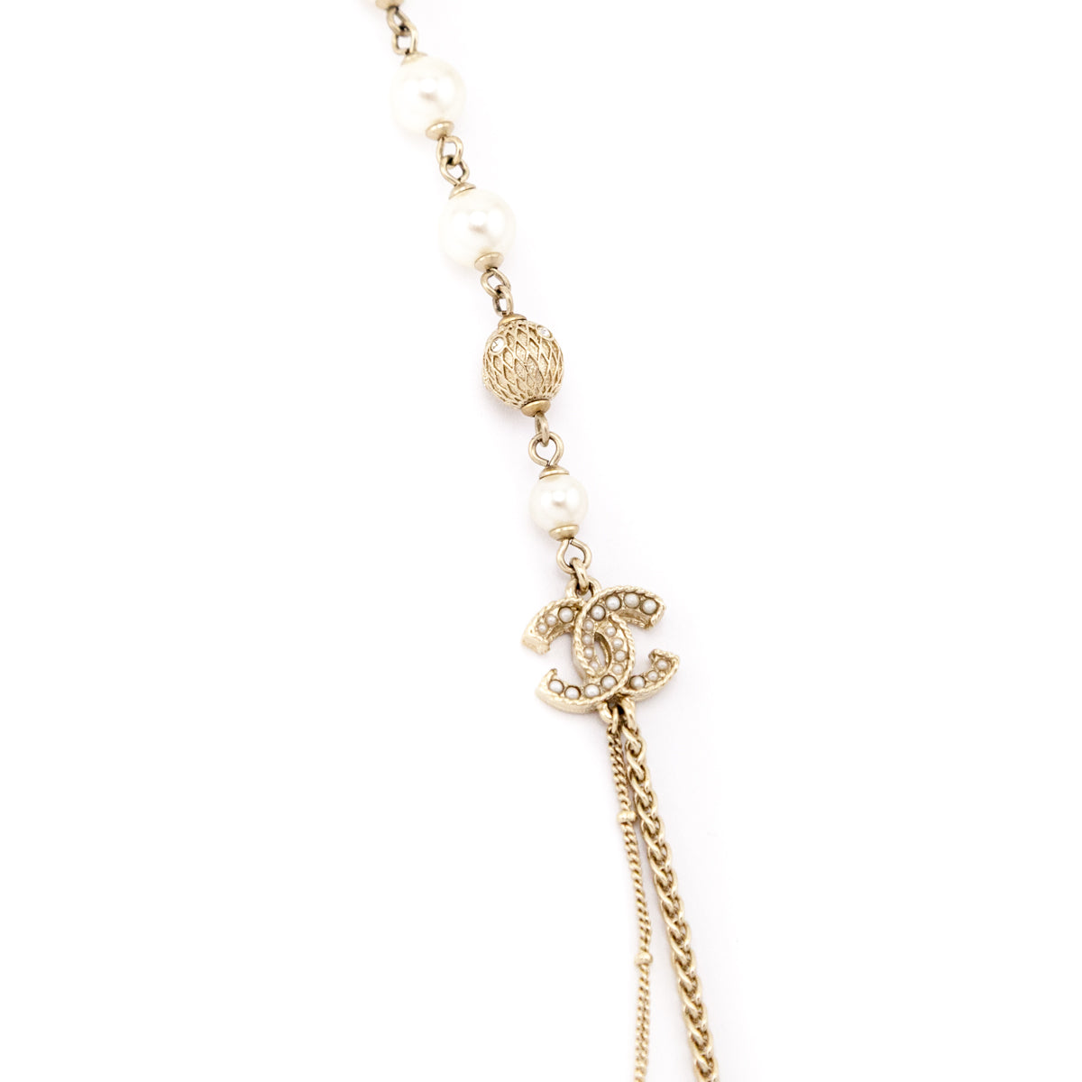 Chanel Faux Pearl Gold-Tone CC Necklace - Love that Bag etc - Preowned Authentic Designer Handbags Preloved Fashions
