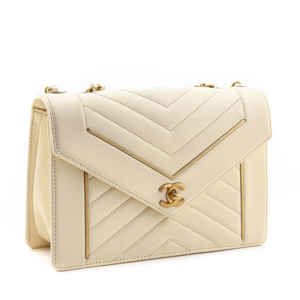 Chanel Ivory Lambskin Reversed Chevron Quilted Flap Bag - Love that Bag etc - Preowned Authentic Designer Handbags Preloved Fashions