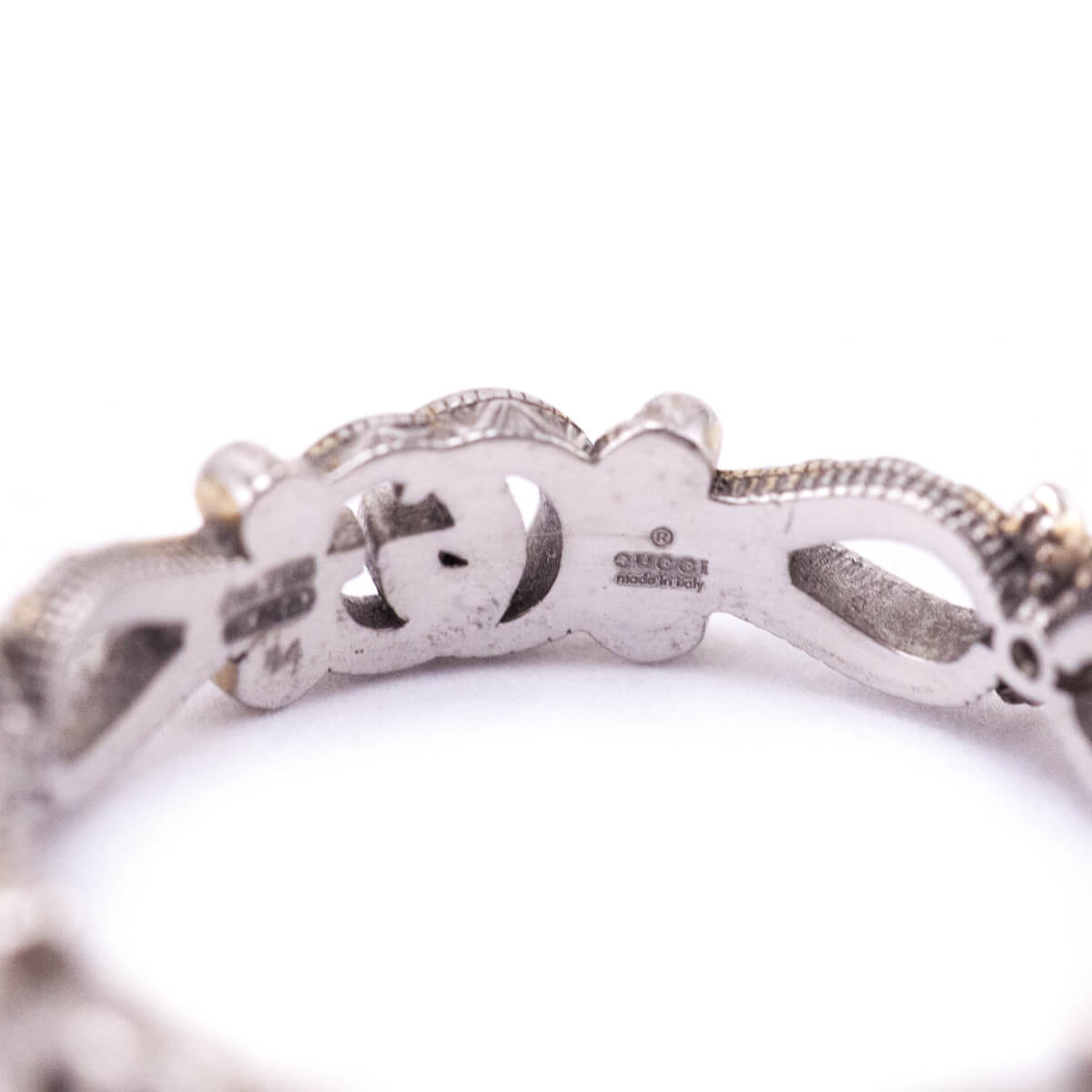 Gucci 18K White Gold Flora Narrow Ring - Love that Bag etc - Preowned Authentic Designer Handbags Preloved Fashions