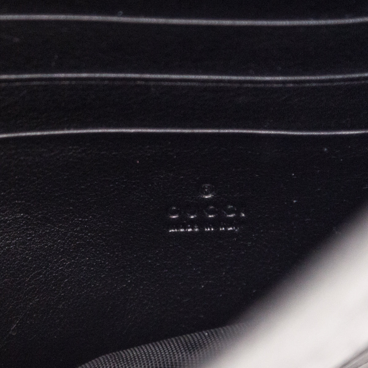 Gucci Black Patent Microguccissima Crossbody Wallet - Love that Bag etc - Preowned Authentic Designer Handbags Preloved Fashions