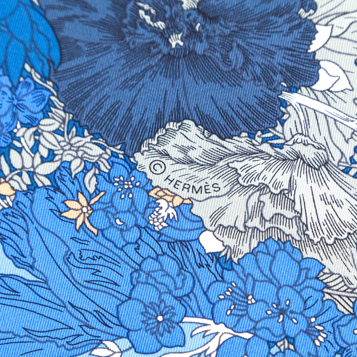 Hermes Blue Orange Robe Legere Silk Scarf 90 - Love that Bag etc - Preowned Authentic Designer Handbags Preloved Fashions