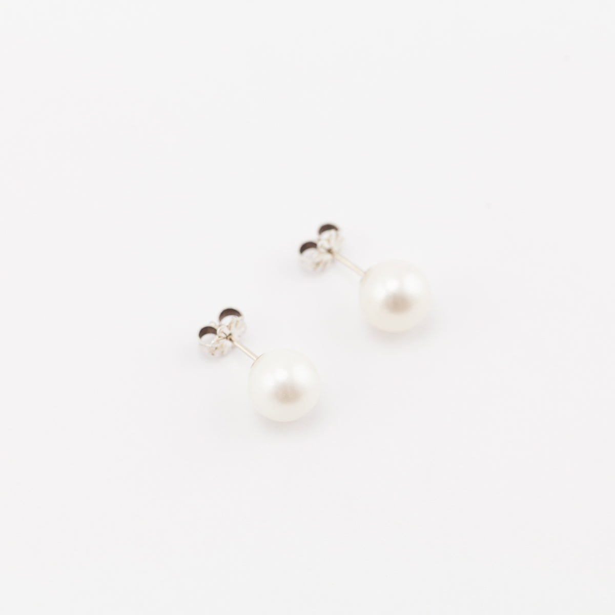 Tiffany Co. Signature Pearl Silver Stud Earrings - Love that Bag etc - Preowned Authentic Designer Handbags Preloved Fashions