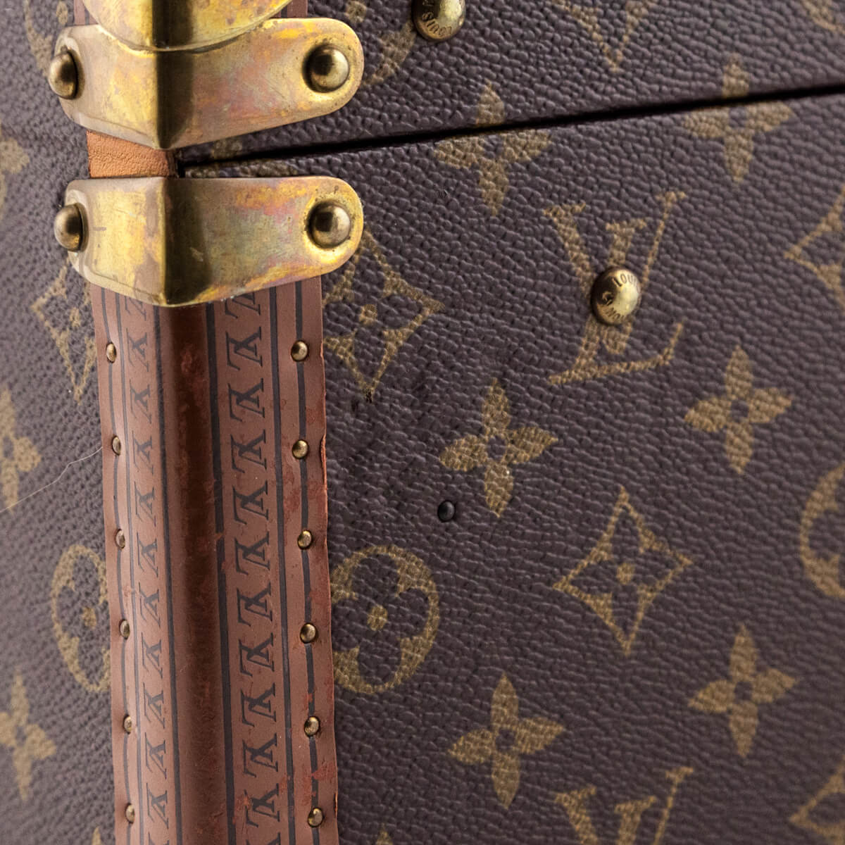 Louis Vuitton Monogram Vintage Boite Flacons Beauty Train Trunk Case - Love that Bag etc - Preowned Authentic Designer Handbags Preloved Fashions