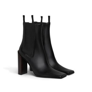 Alaïa Square Chelsea Boots In Leather